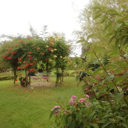 La Maison De Marie Beaumont-les-Autels Екстер'єр фото